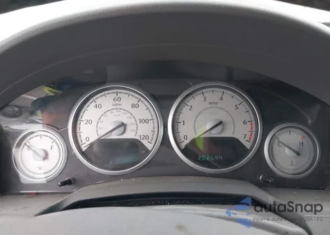 2008 Chrysler Town & Country Touring from USA, damaged, VIN 2A8HR54P08R668002